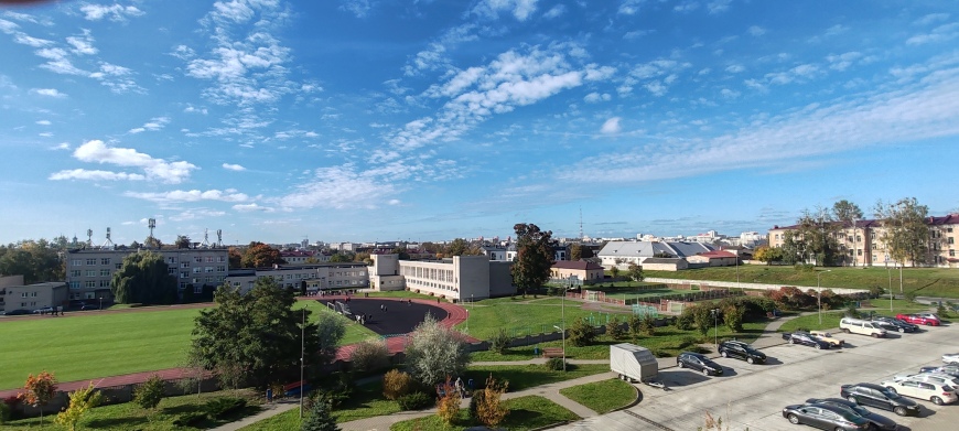 Продается просторная светлая 3х комнатная квартира в центральной локации Гродно