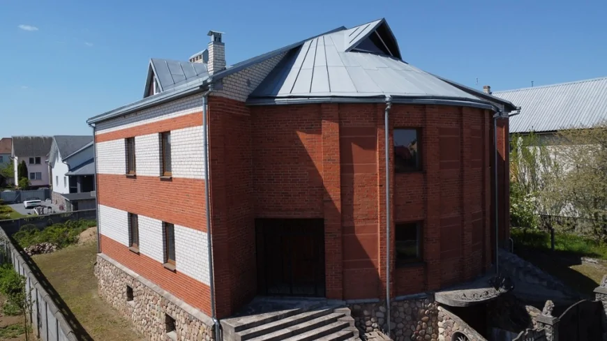 Дом в микрорайоне Барановичи