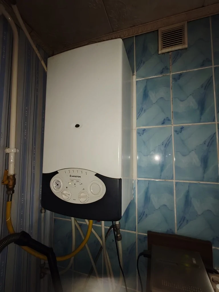 Дом с большим участком в гп.Россь