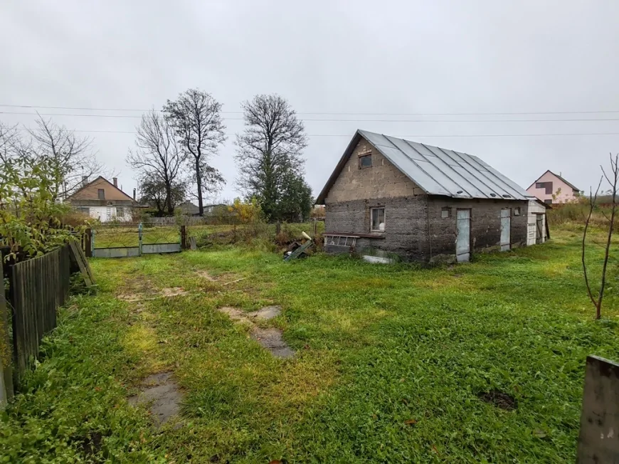 Дом с большим участком в гп.Россь