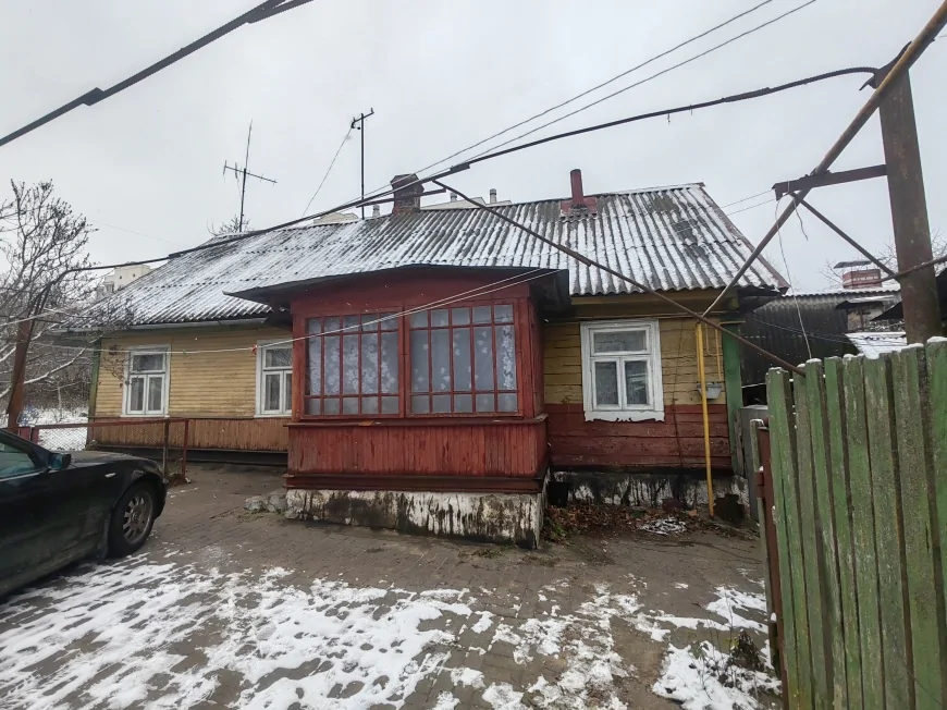 Продаётся дом с большим участком