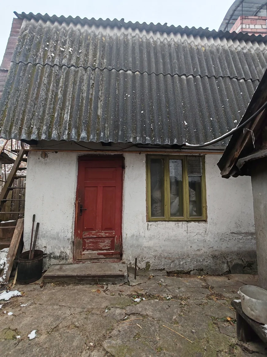 Продаётся дом с большим участком