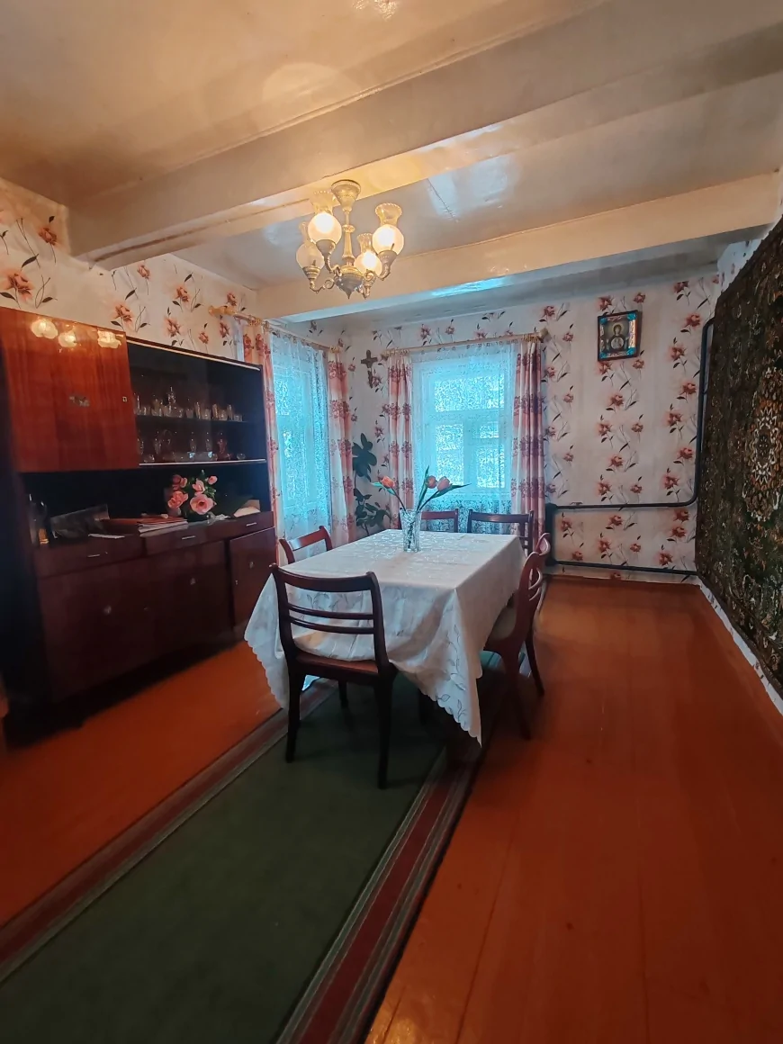 Продаётся дом с большим участком