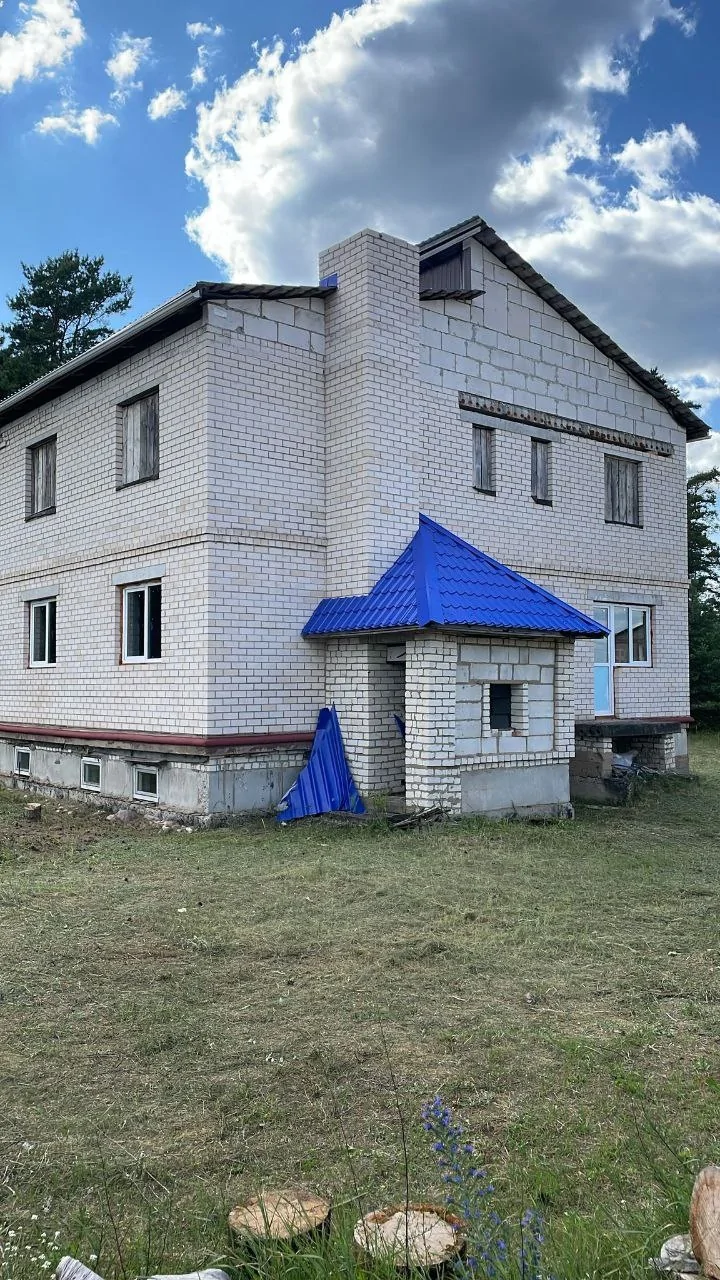 Дом (незавершенное строение) по пер.Барановичскому
