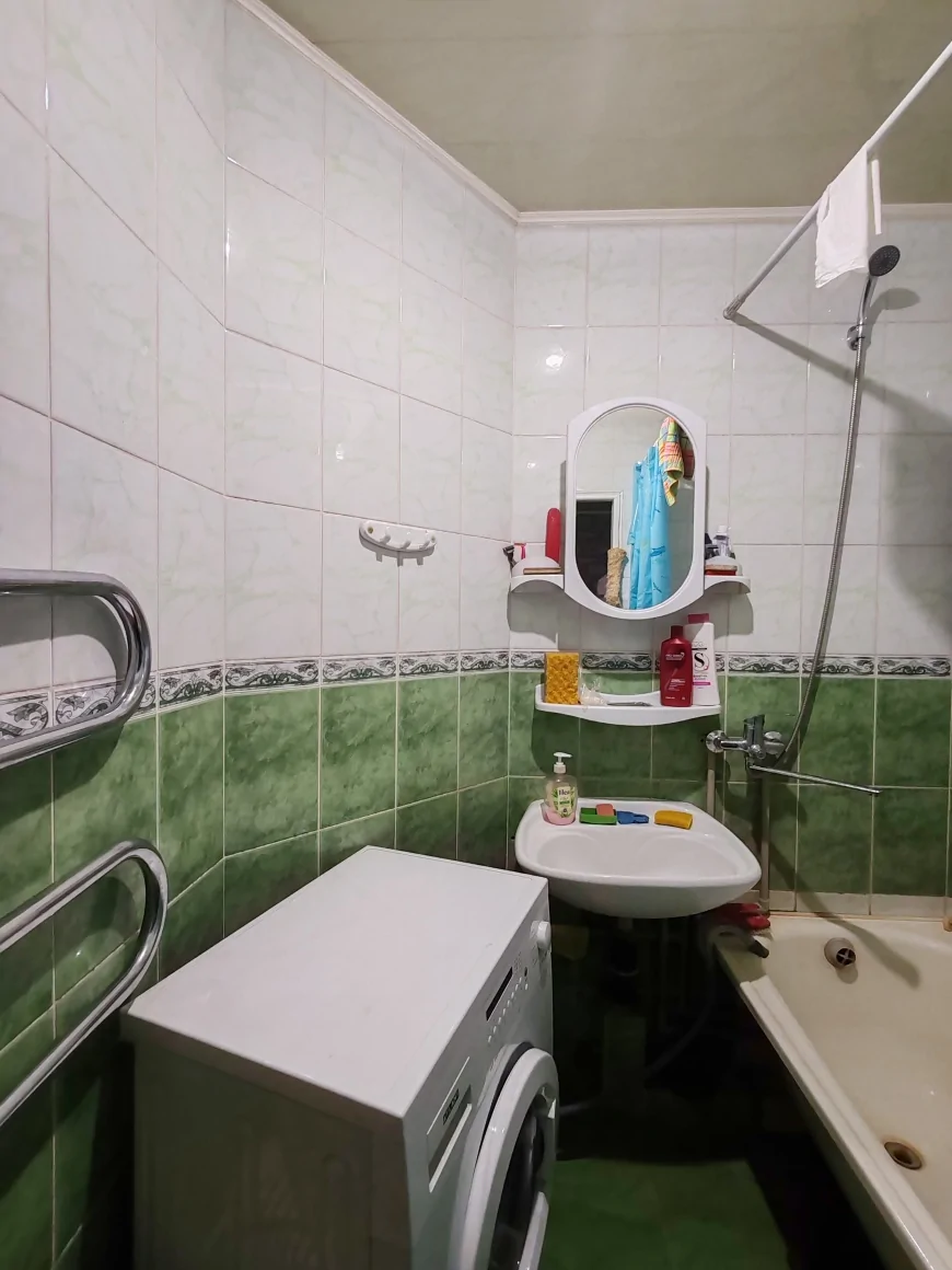 Большой дом в Южном