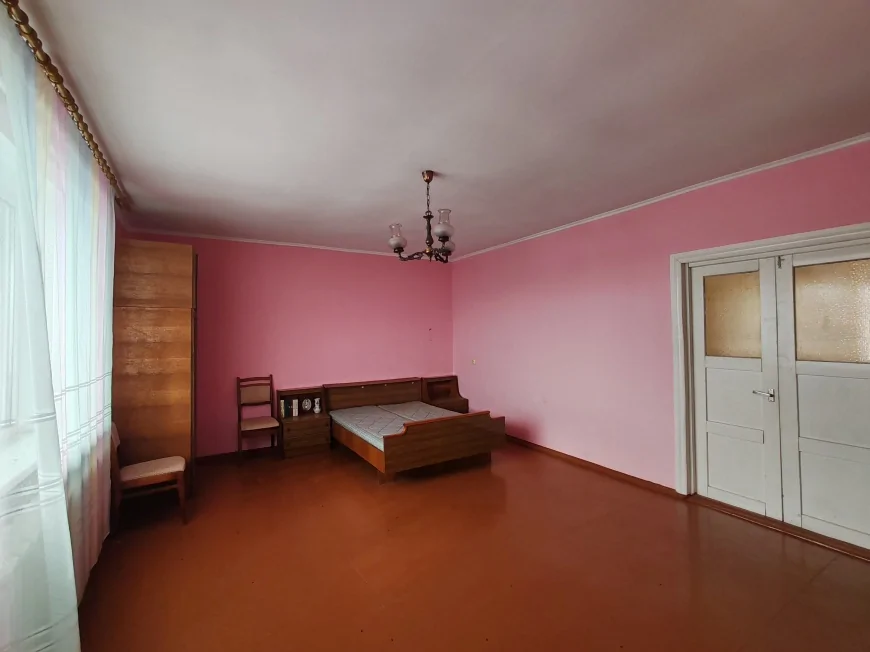 Большой дом в Южном