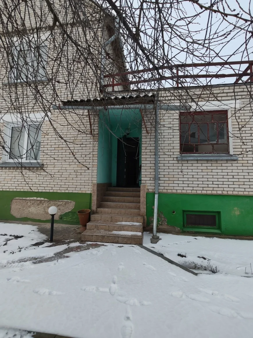 Большой дом в Южном