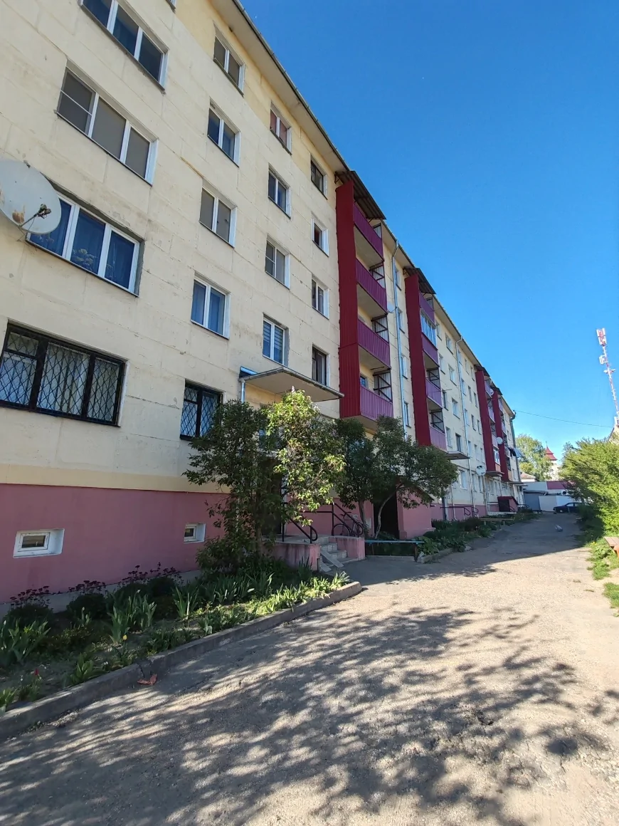 Трёхкомнатная квартира по ул. Октябрьская