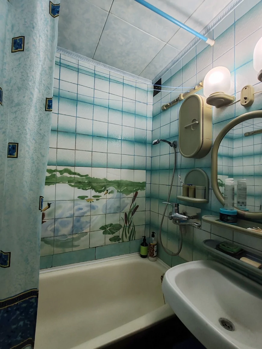 Аккуратная трёхкомнатная квартира