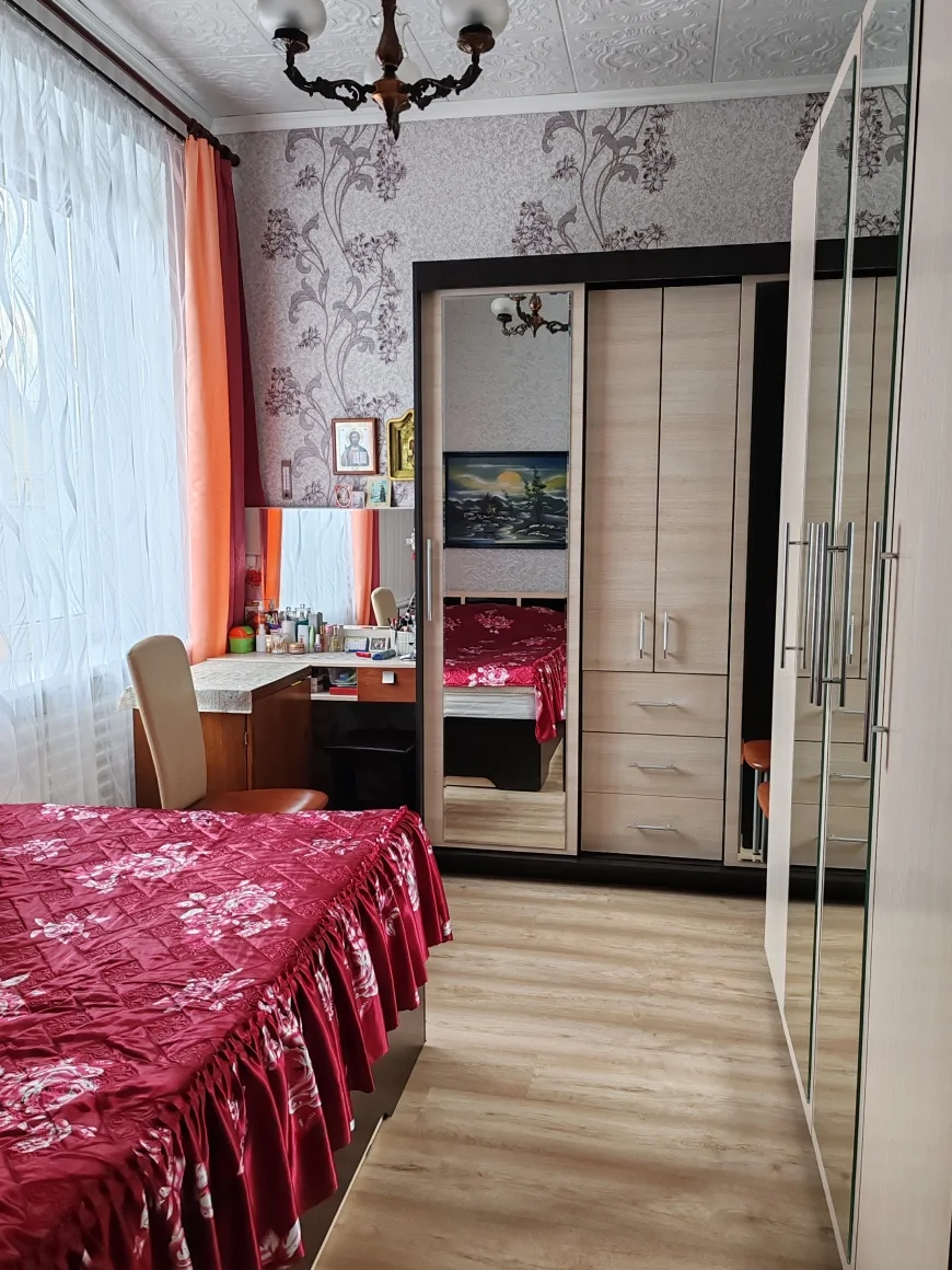 Квартира в двухквартирном доме (1 этаж)