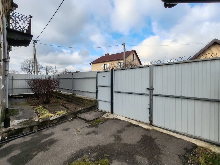 Квартира в двухквартирном доме (1 этаж)