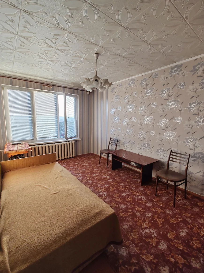 Трёхкомнатная квартира с большой кухней