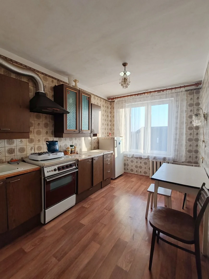 Трёхкомнатная квартира с большой кухней